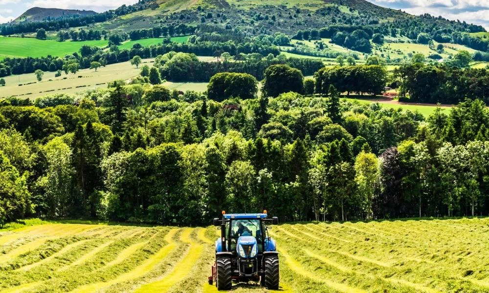 Σε αναστολή το αγροτικό τέλος επιτηδεύματος